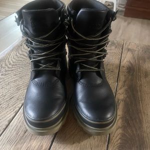 Women's Sorel Lennox Street boots